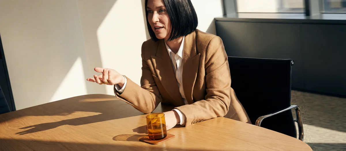 2026 QBP Businessowners Woman Inconversation