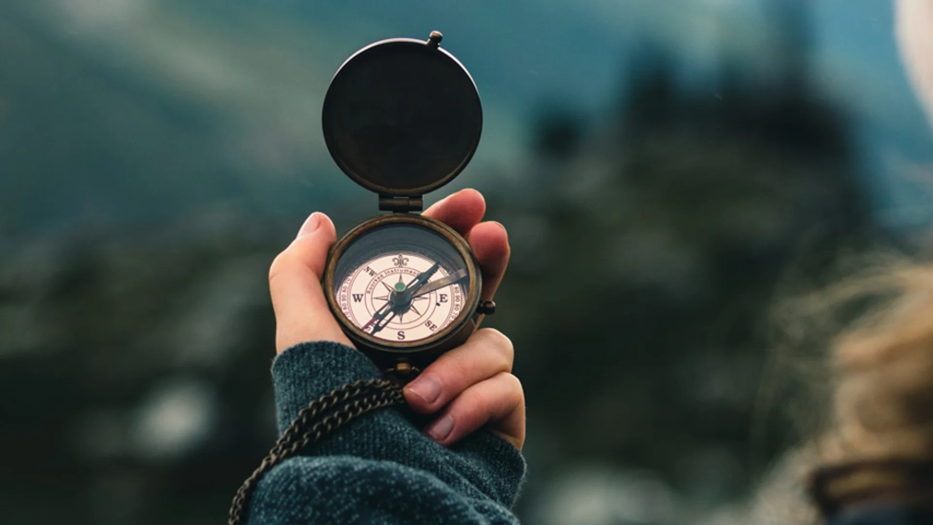 Go west for bonds <br/>& east for stocks