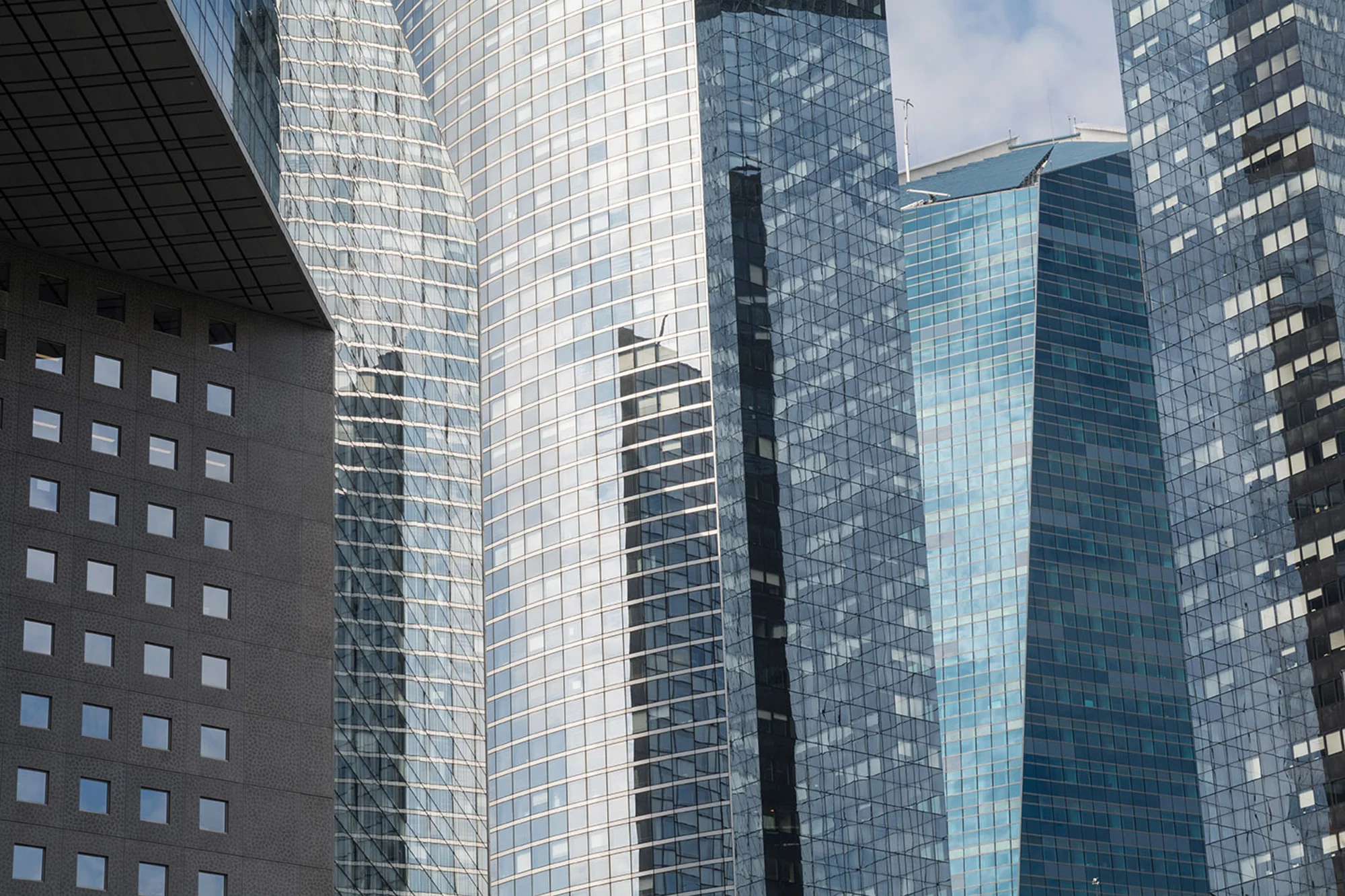 Financial Intermediaries (FIM)
